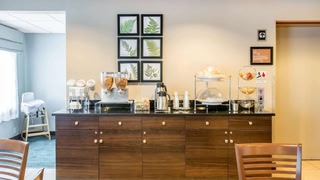 Sleep Inn & Suites Oregon - Toledo