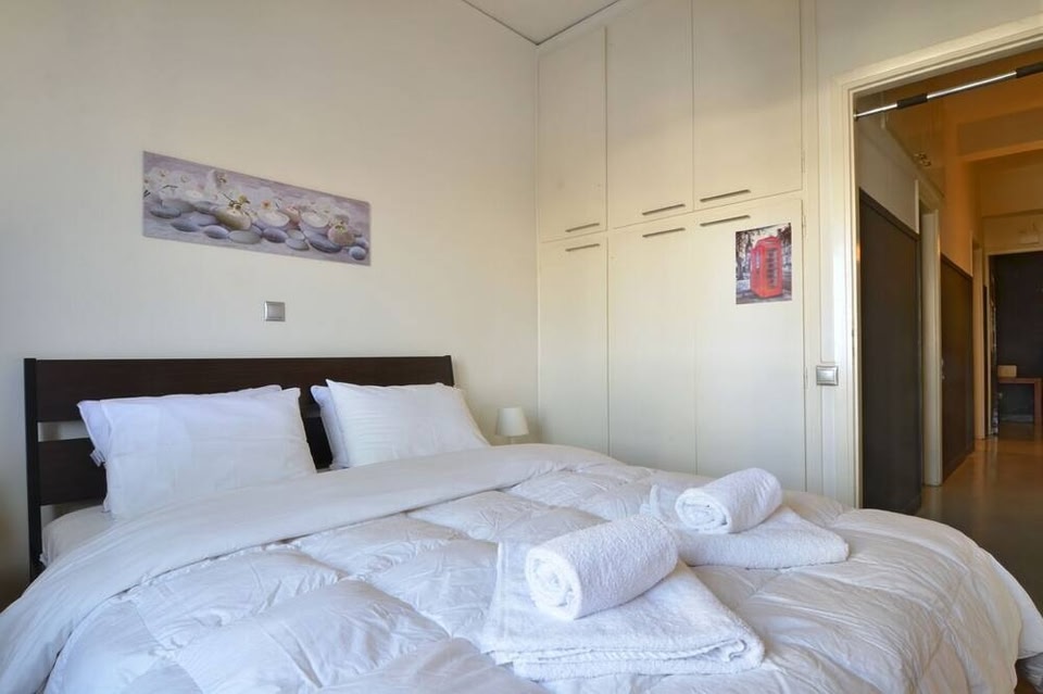 Kerameikos, a Lovely Apartment