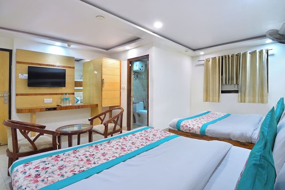Glow inn Hostel