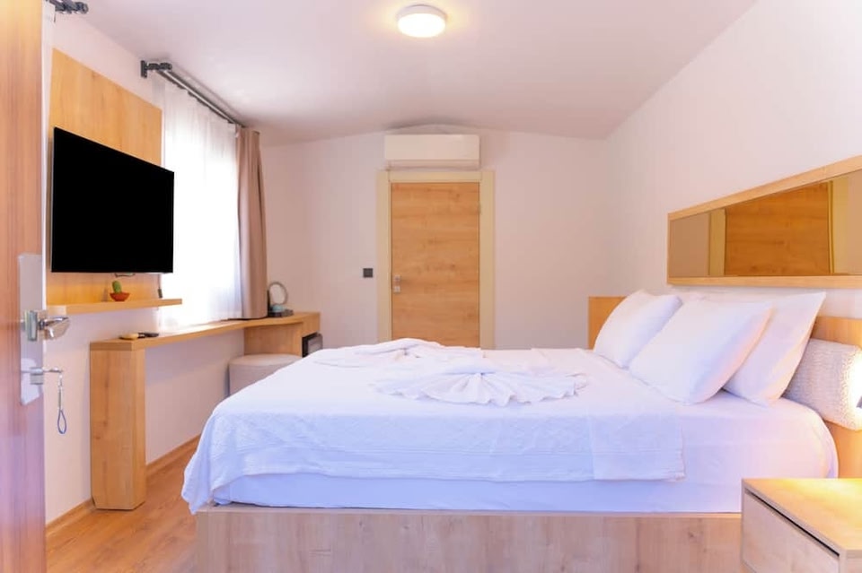 Sunmed Lodge