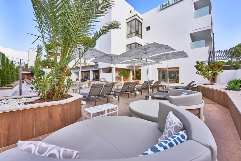Flacalco Hotel & Apartments