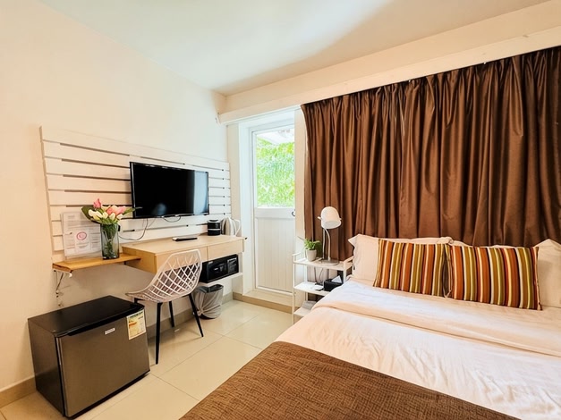 Bayshore Inn
