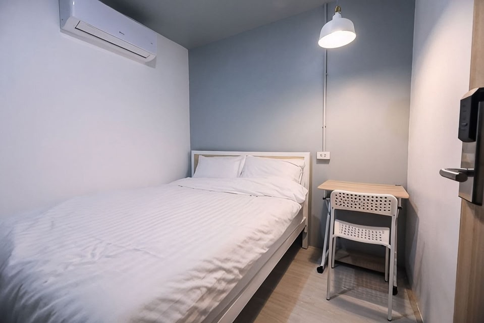 Local Time Bangkok - Hostel
