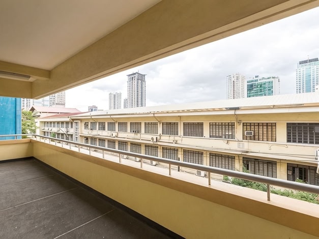 Tropicana Suites