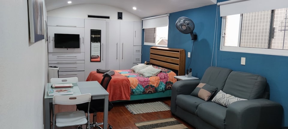 INTIMATE AND Complete Studio IN Anzures