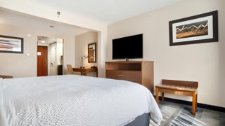Holiday Inn Express & Suites Mobile – I-65 by IHG