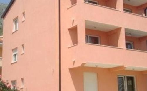 Apartments Maki
