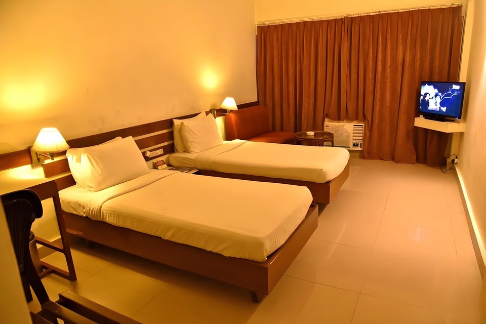 Hotel Poonja International