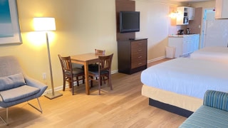 Casablanca Oceanside Inn