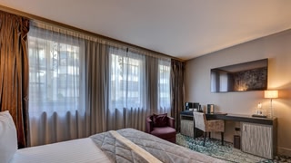 The One Alma Paris