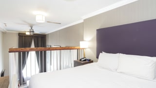 Sandman Signature Calgary Downtown Hotel