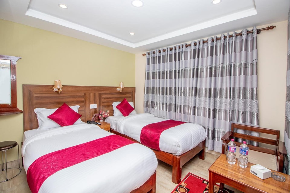 Hotel Royal Image