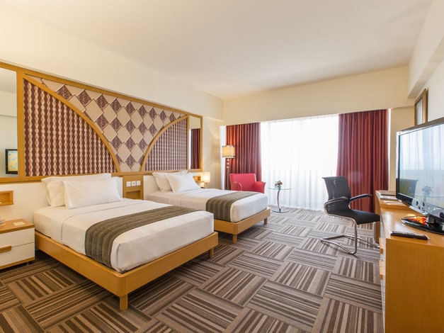 Merlynn Park Hotel
