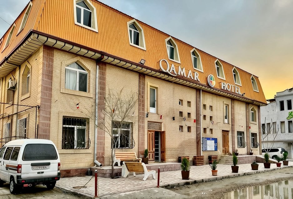 Qamar Hotel