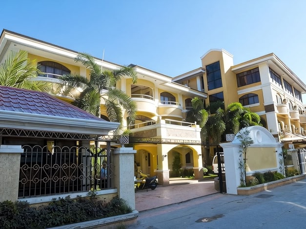 Boracay Holiday Resort