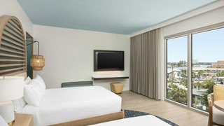 The Hiatus Clearwater Beach, Curio Collection By Hilton