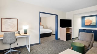 Spark by Hilton Bettendorf Quad Cities