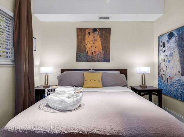 Suarez Art Stay Miami Private Rooms, Free Parking