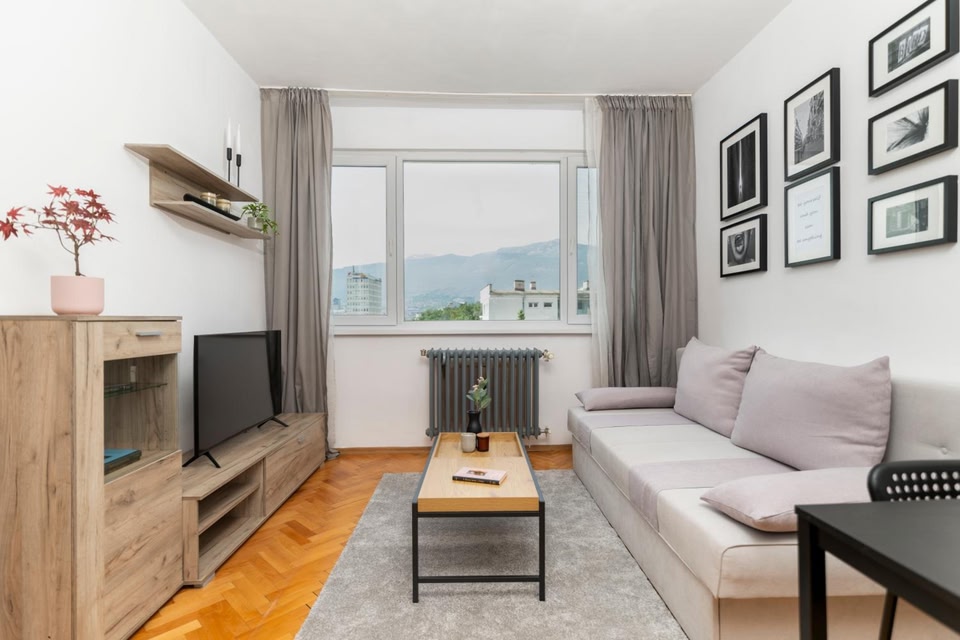 Black Peak Panorama Central Apartment