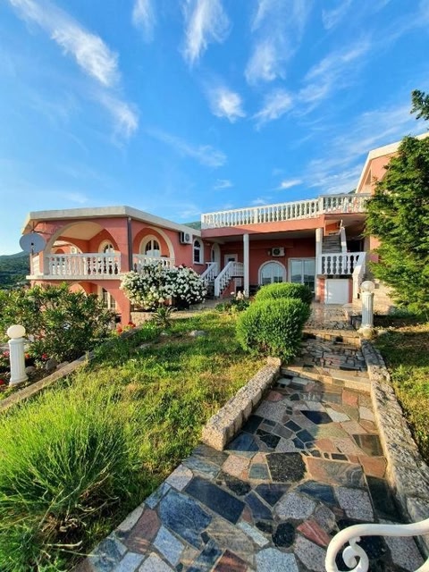 Villa Lilly 2