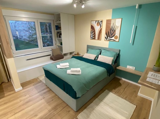Lovely Studio Apartment Green