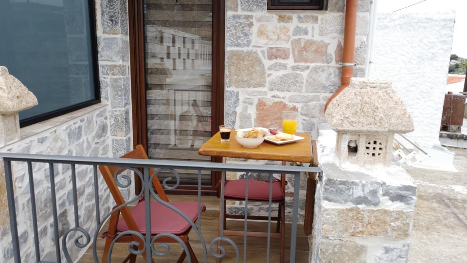 Stefanis Guest House