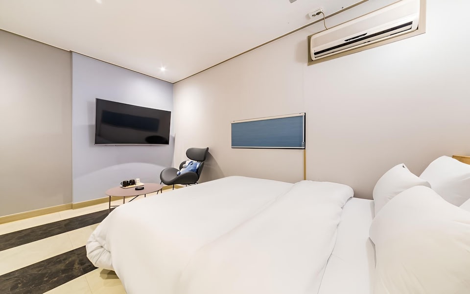 Suyu Hotel 365