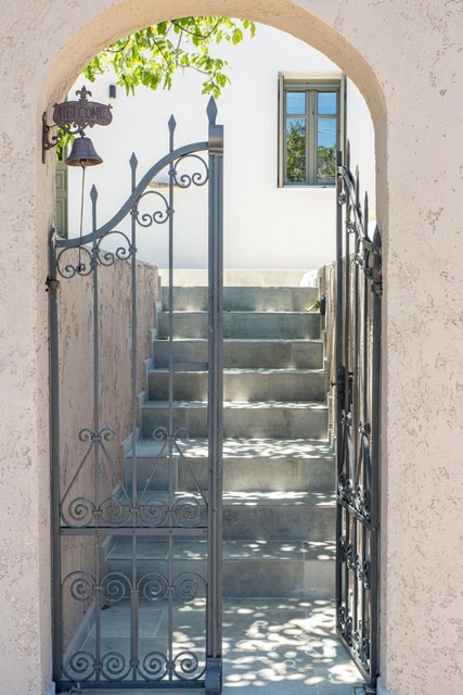 Villa Skyphos