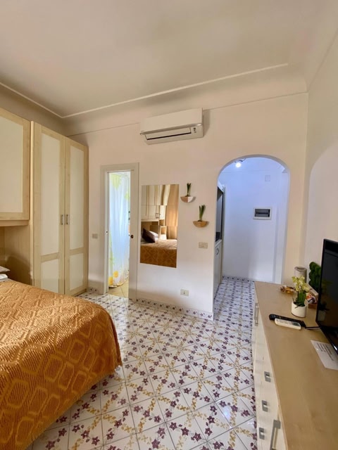 Central Studio Capri 2