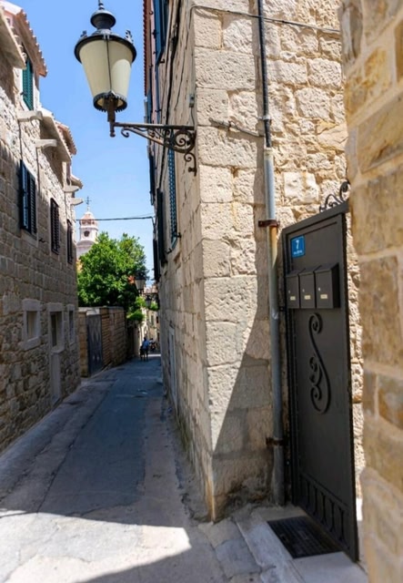 Central Old Town Rooms 1