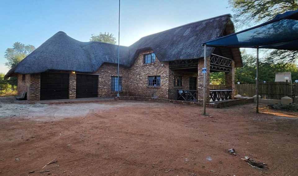 Indlovu Inn
