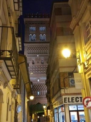 san Leon
