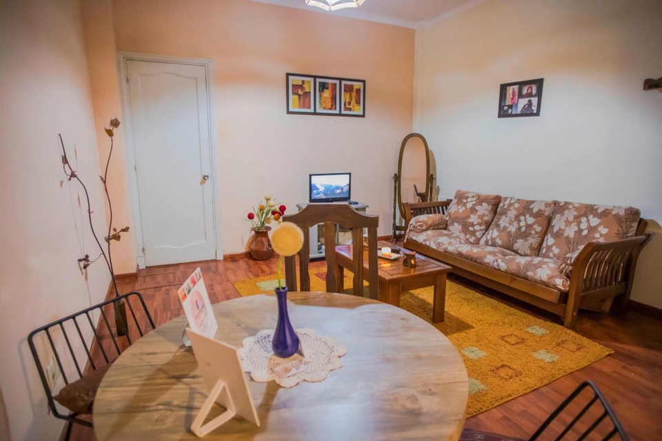 Apartamento Único en el Corazón de Montevideo