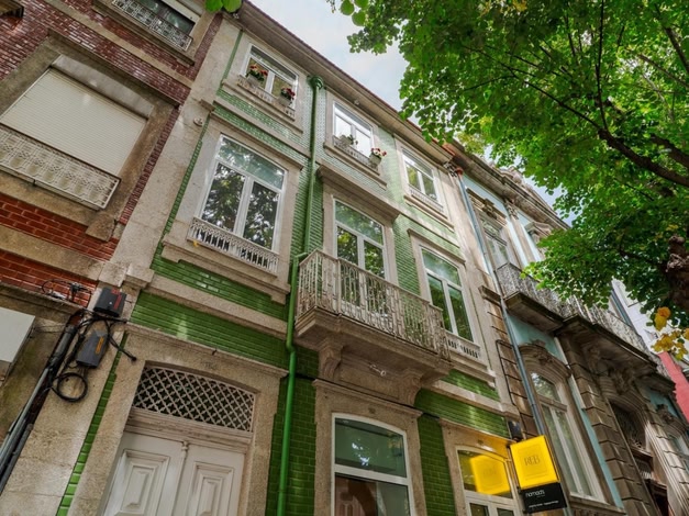 Exclusive Charm House