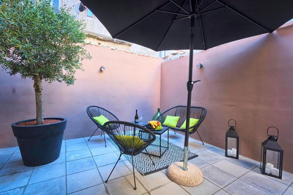 Hedone Luxury 3 Apartments With Free Parking