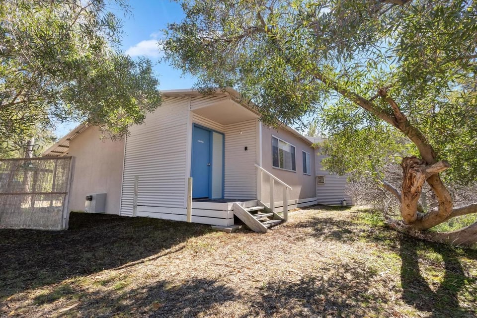 Ivanhoe - Waterfront Retreat