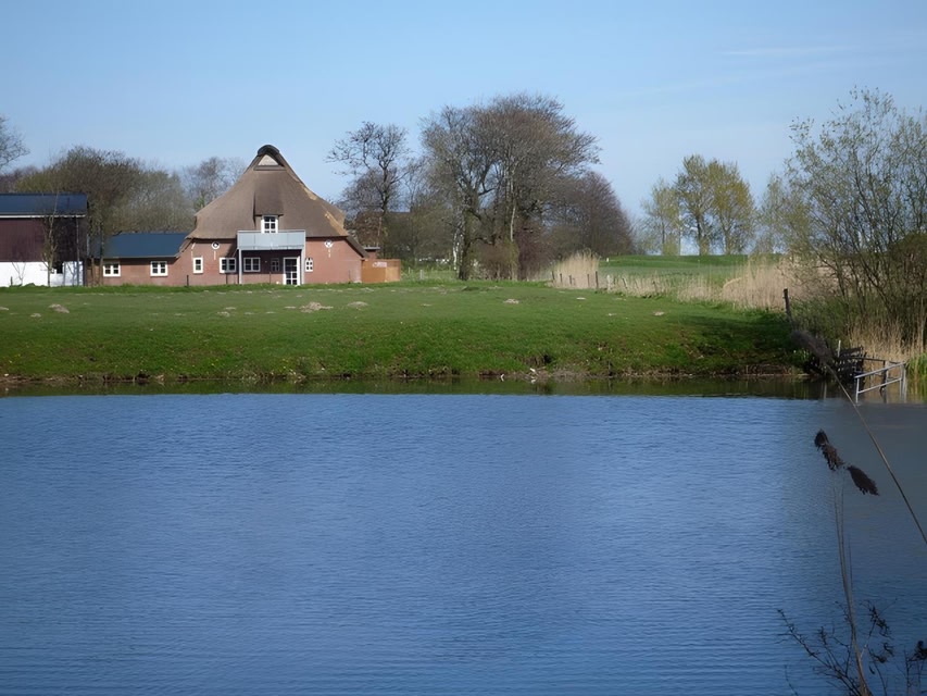 Am Halbmond 2
