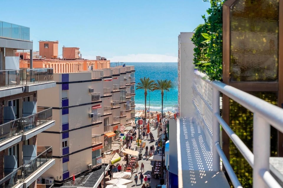 Apartamentos Edf Aurea y Edf Sarvacho