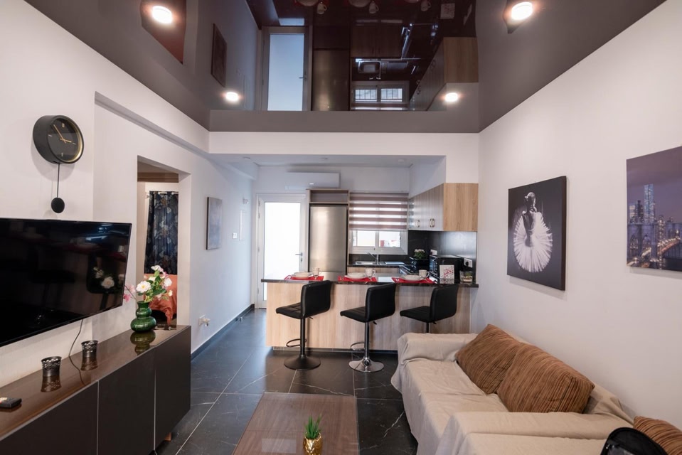 Mackenzie Suite