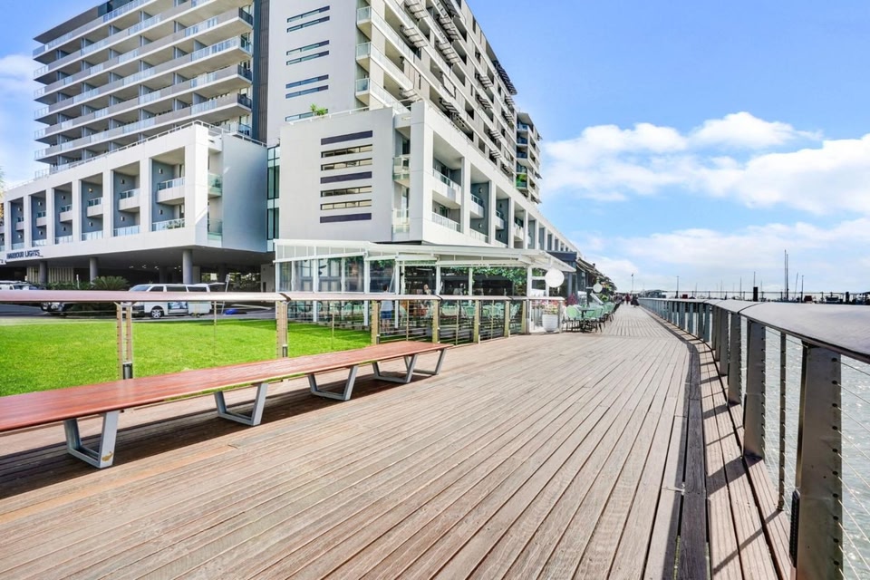 11 Harbour Lights With Ocean Views