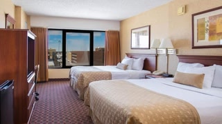 Ramada by Wyndham Topeka Downtown Hotel & Convention Center