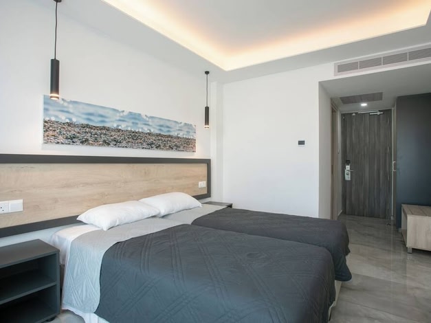 Papouis Protaras Hotel