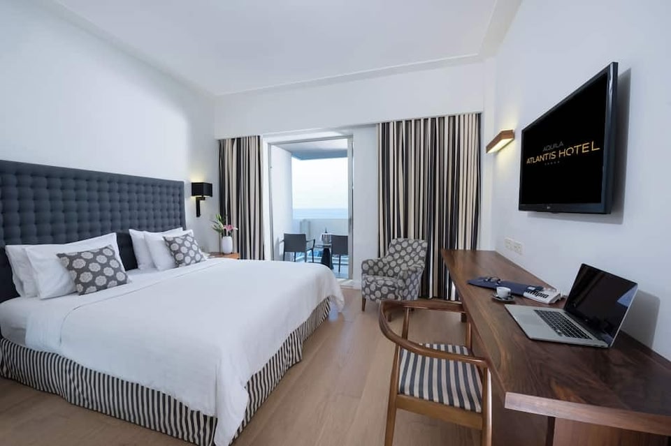 Aquila Atlantis Hotel
