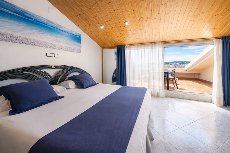 Neptuno Aparthotel