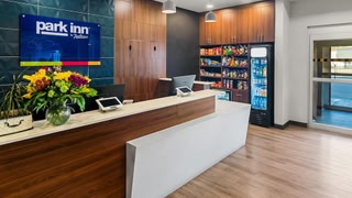Park Inn by Radisson, Kelowna