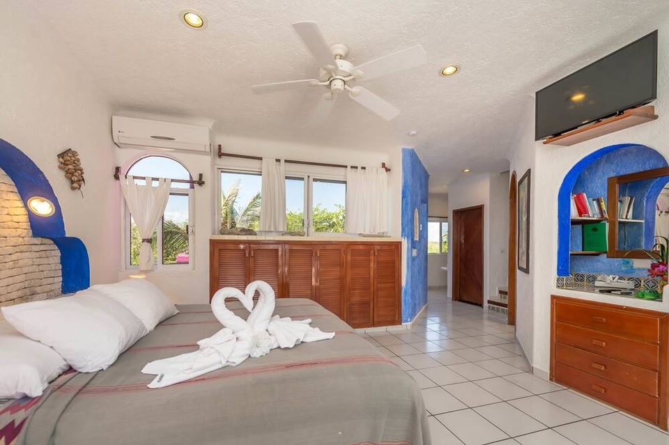 Del Sol Beachfront