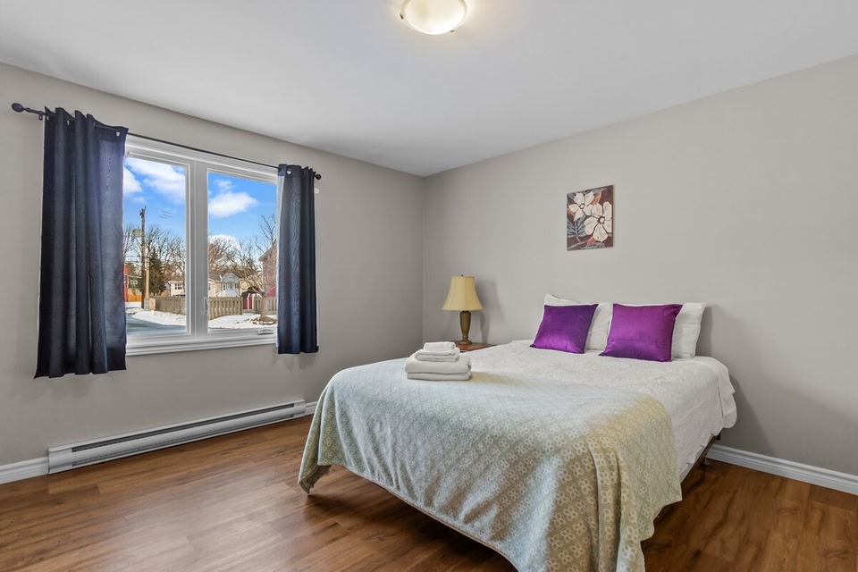 Spacious 3BR WiFi WD Parking