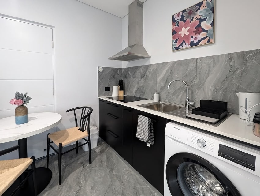 Urban Luxe Studio | Northcrest