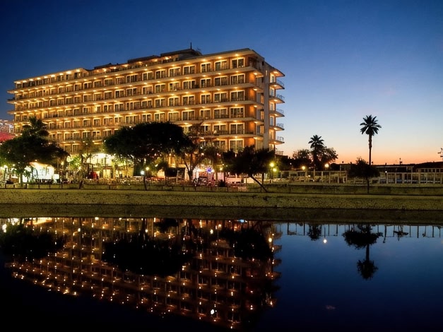 Apartamentos Playa Moreia