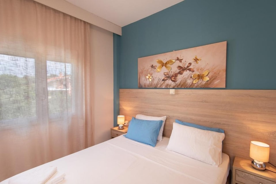 Stavi Apartments